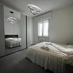 Blue Moon With Wi-fi And Parking Apartment *