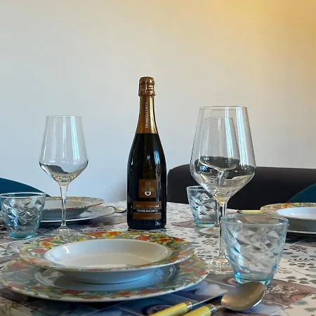 Blue Moon With Wi-fi And Parking Apartament Desenzano del Garda