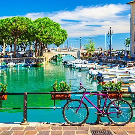 Blue Moon With Wi-fi And Parking * Desenzano del Garda